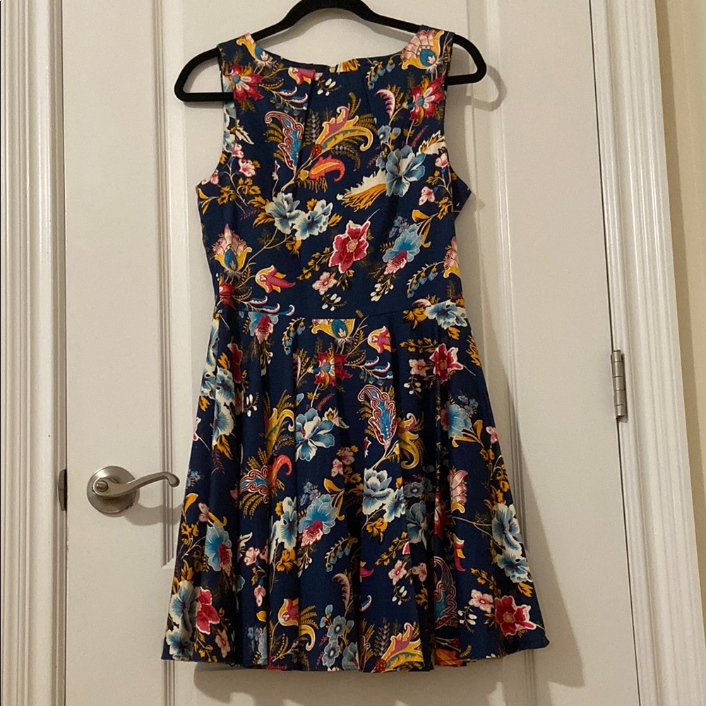 Final SALE！ModCloth Navy Floral Fit-and-Flare dress. NWOT！